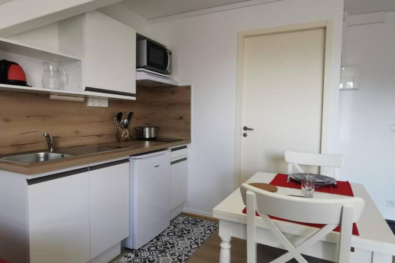 Studio 2 Pers Avec Acces Piscine Et Sauna Les Deserts  Exterior photo